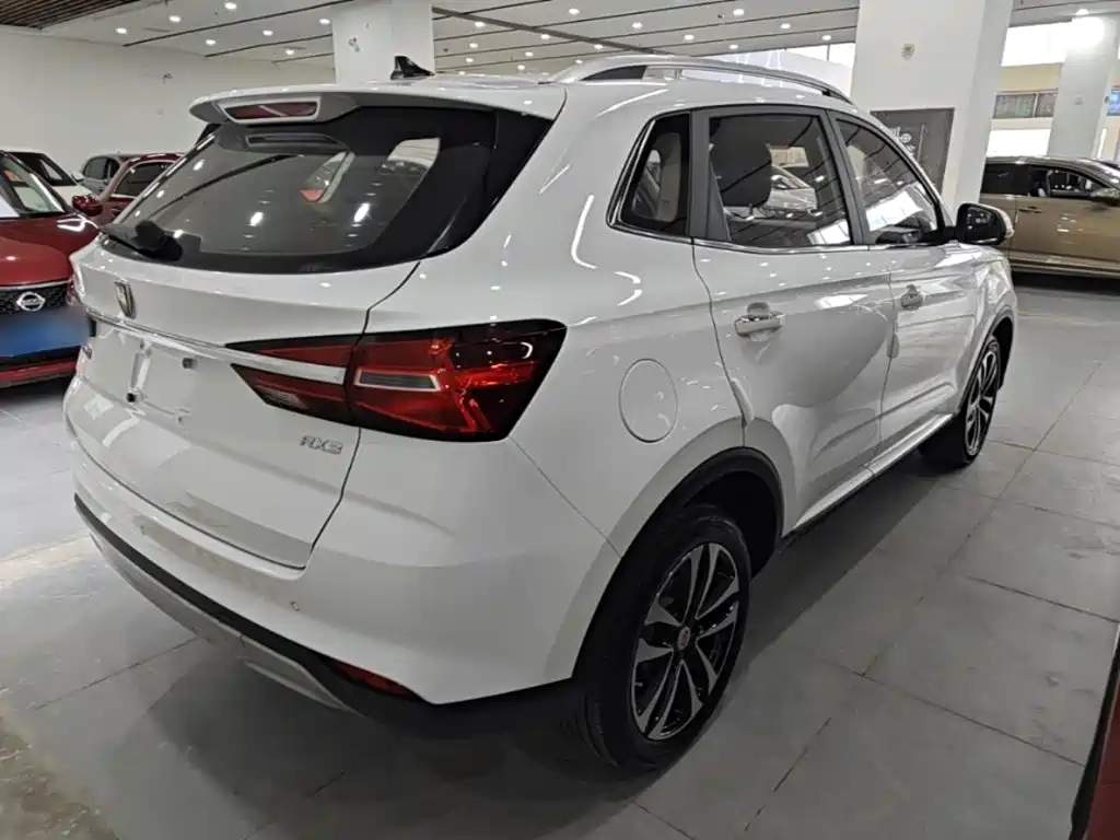 Roewe RX3 — миниатюра 7