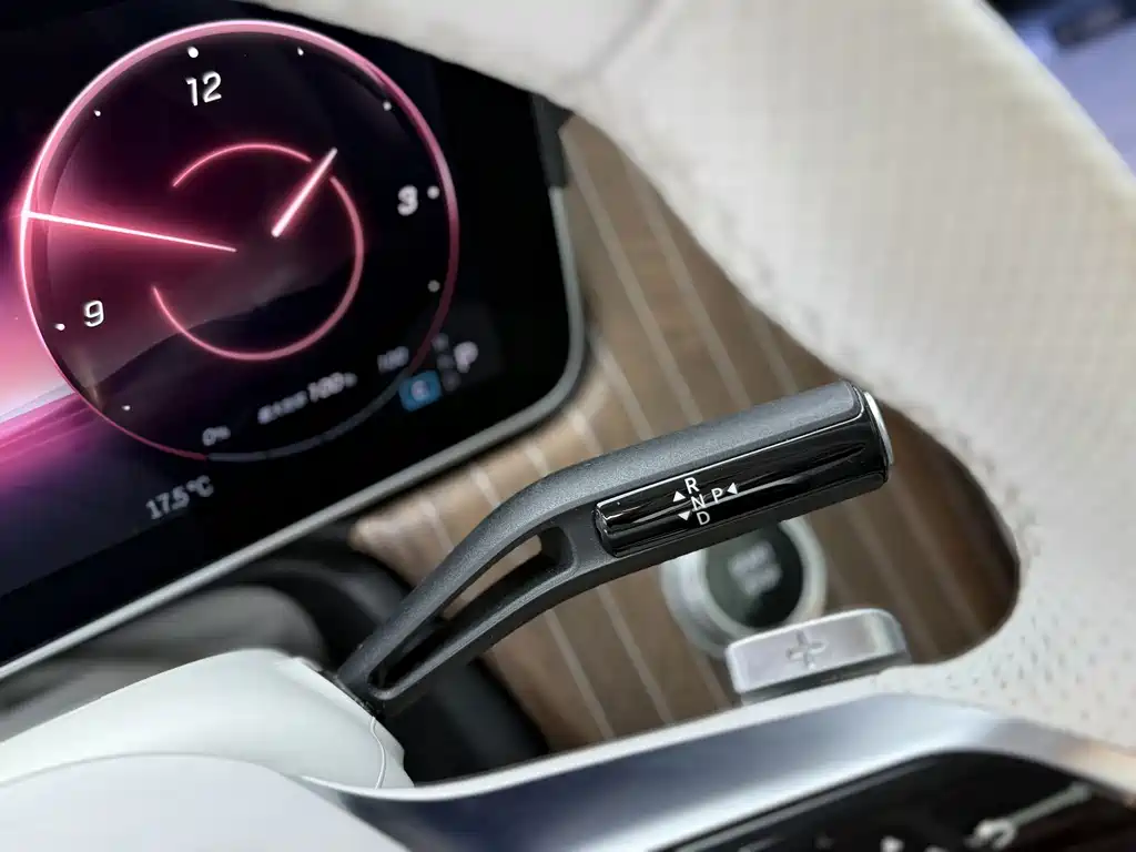 Mercedes-Benz EQE SUV 2023 — фото 14