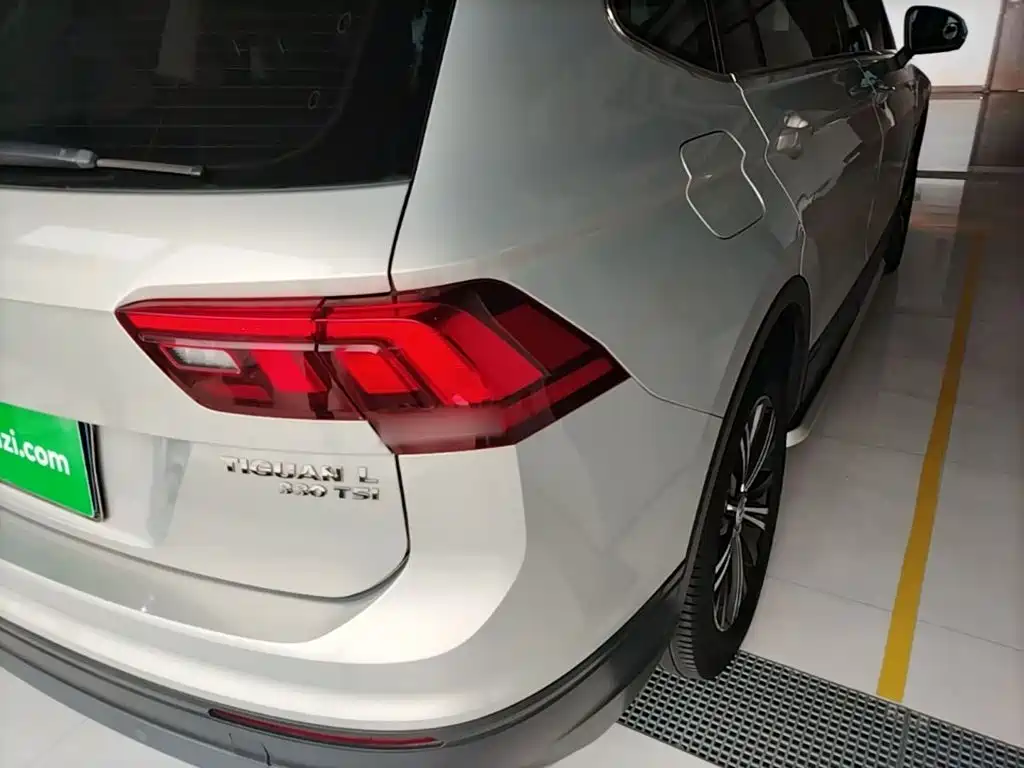 Volkswagen Tiguan L — миниатюра 8