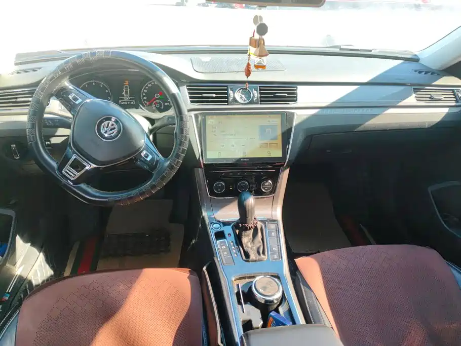 Volkswagen Passat — миниатюра 12