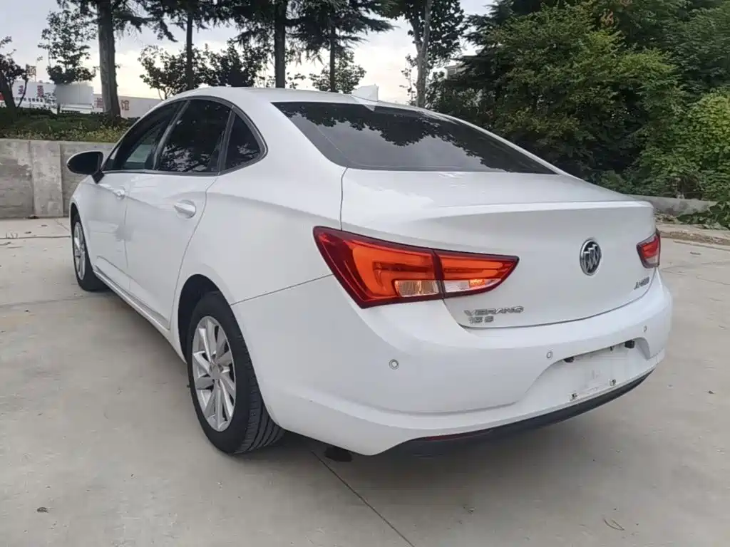 Buick Verano — миниатюра 5