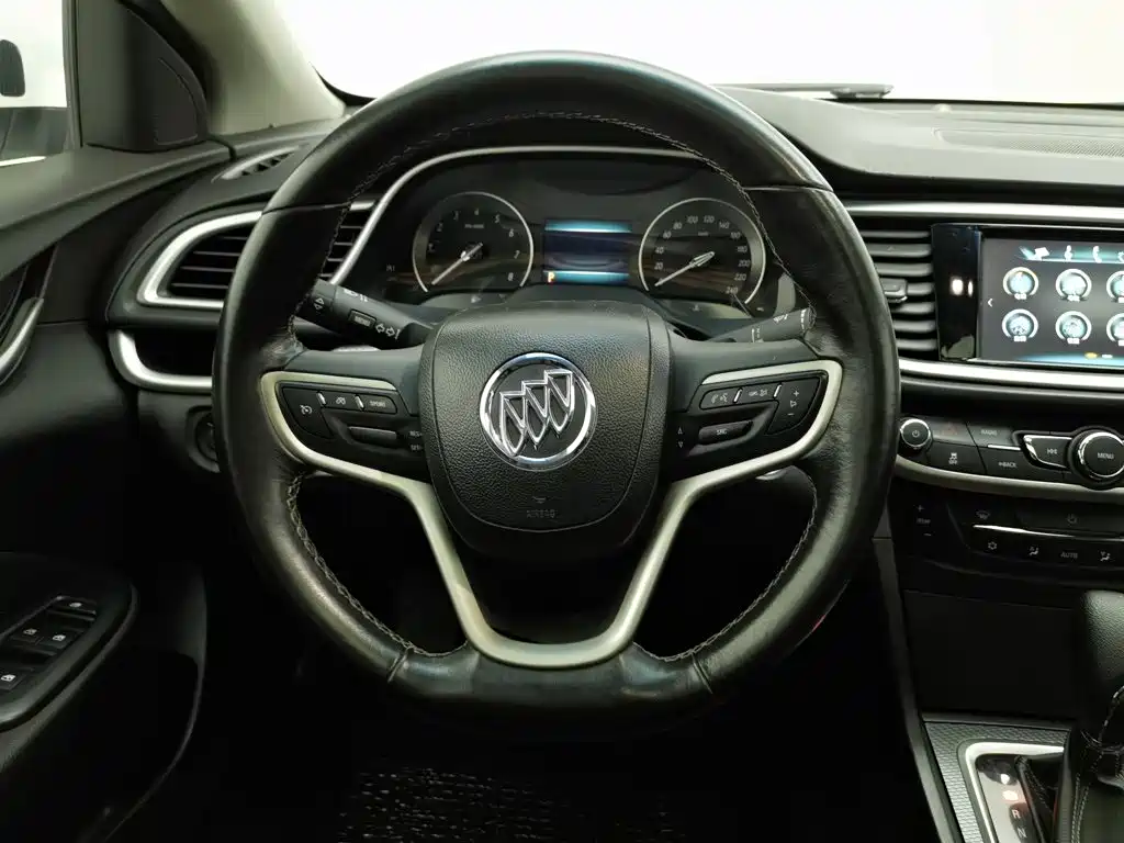 Buick Excelle — миниатюра 11