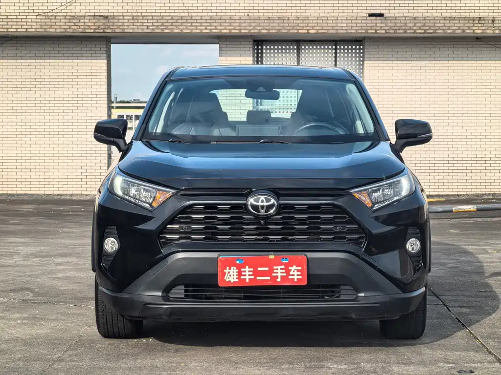 Toyota RAV4 — миниатюра 2
