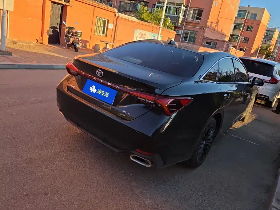 Toyota Avalon — миниатюра 3