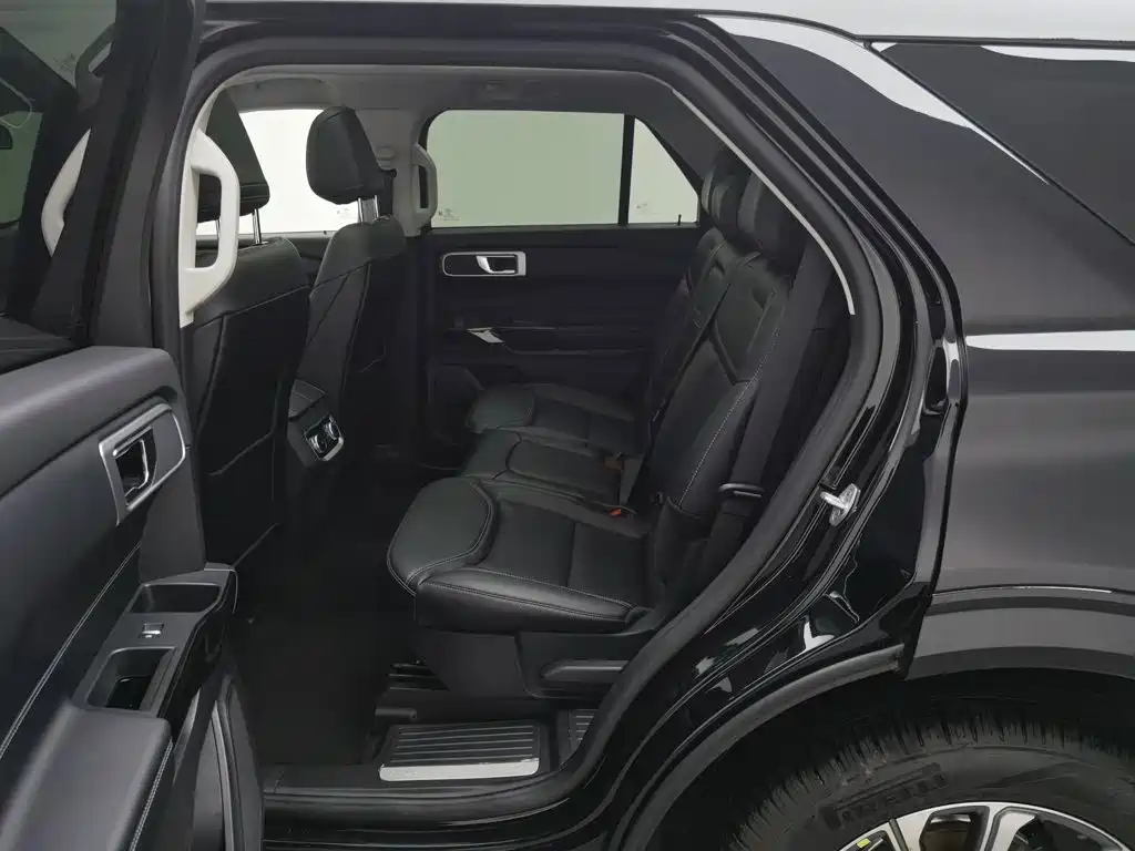 Ford Explorer — миниатюра 15