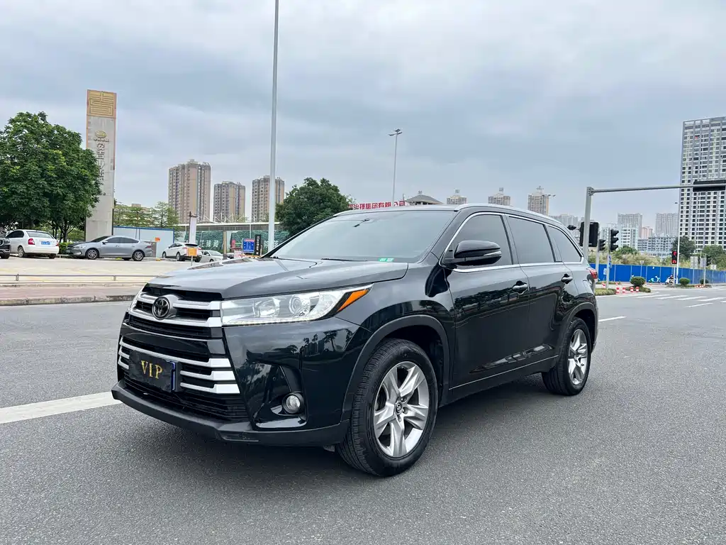 Toyota Highlander 2021