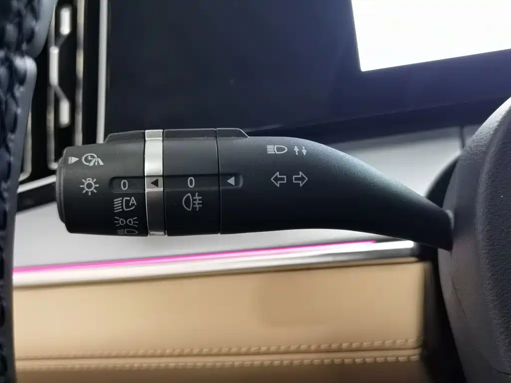 BYD L DM-i — миниатюра 21