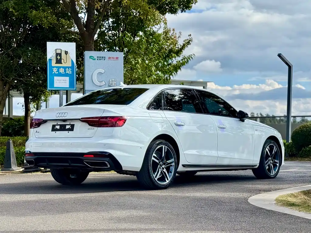 Audi A4L — миниатюра 9