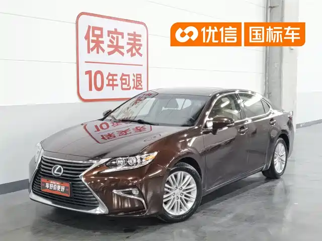 Lexus ES 2015 200 — фото 1