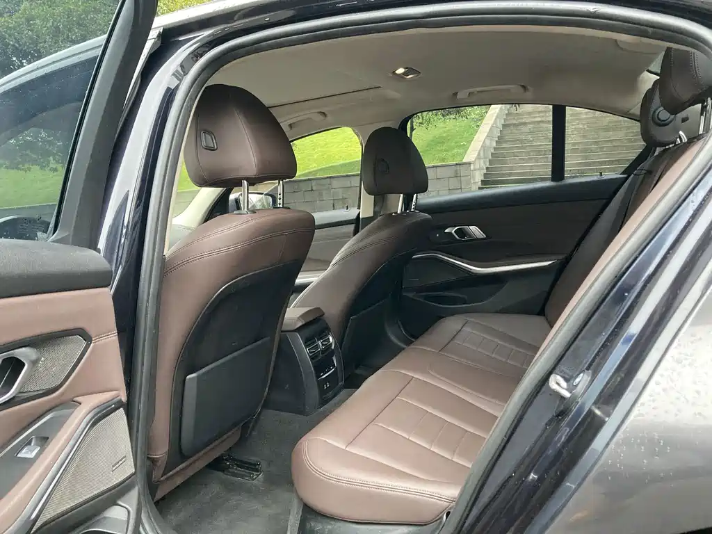 BMW 3 Series — миниатюра 6