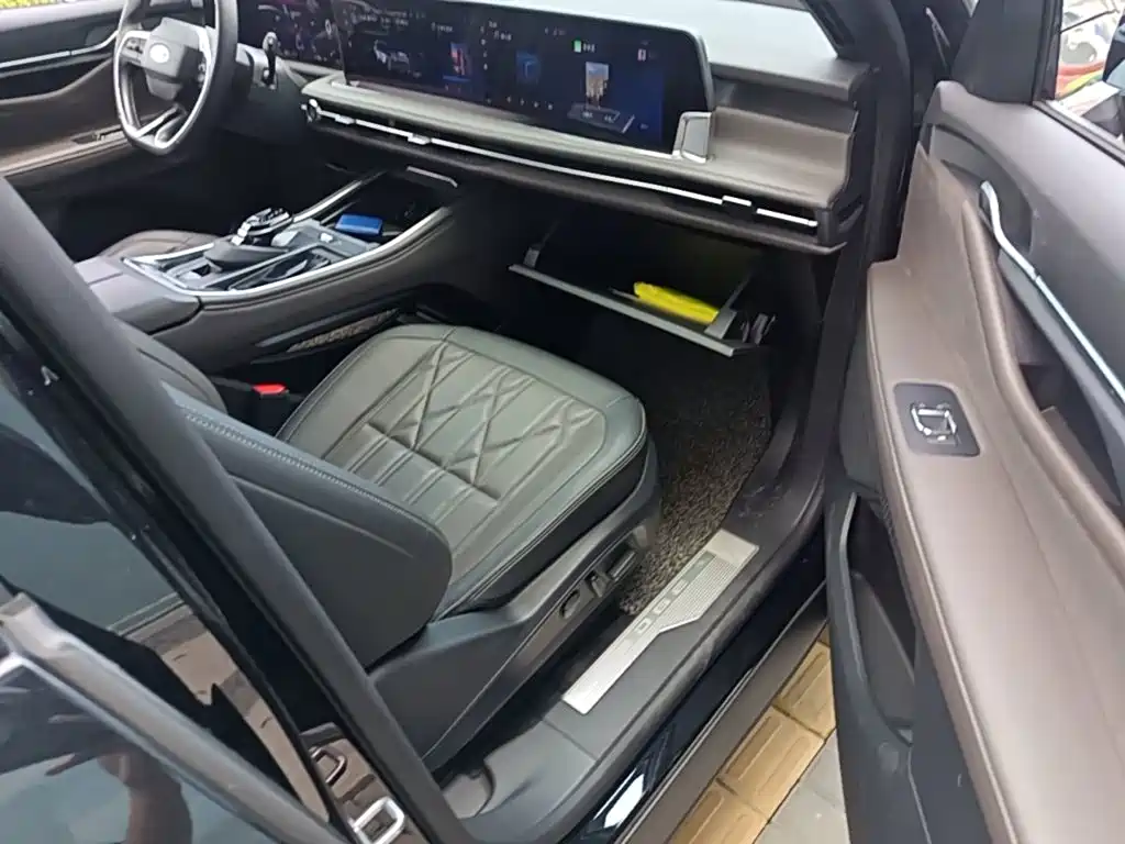 Ford Edge — миниатюра 9