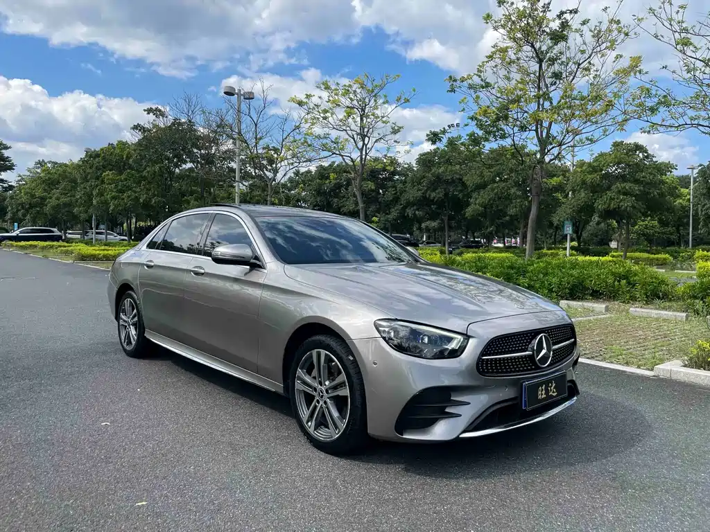 Mercedes-Benz E-Class — миниатюра 3