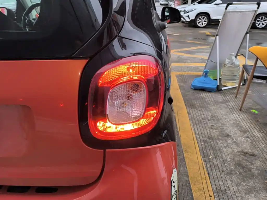 smart Smart Fortwo — миниатюра 8