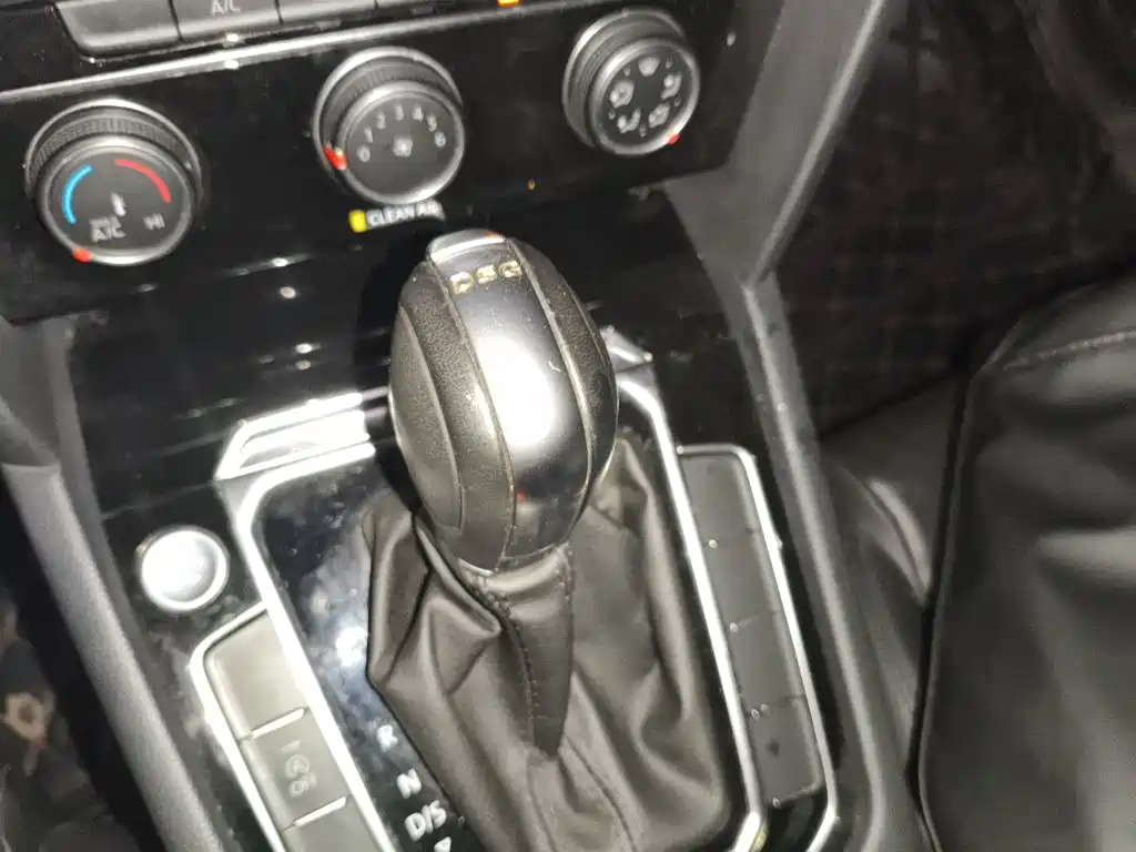 Volkswagen Magotan — миниатюра 7