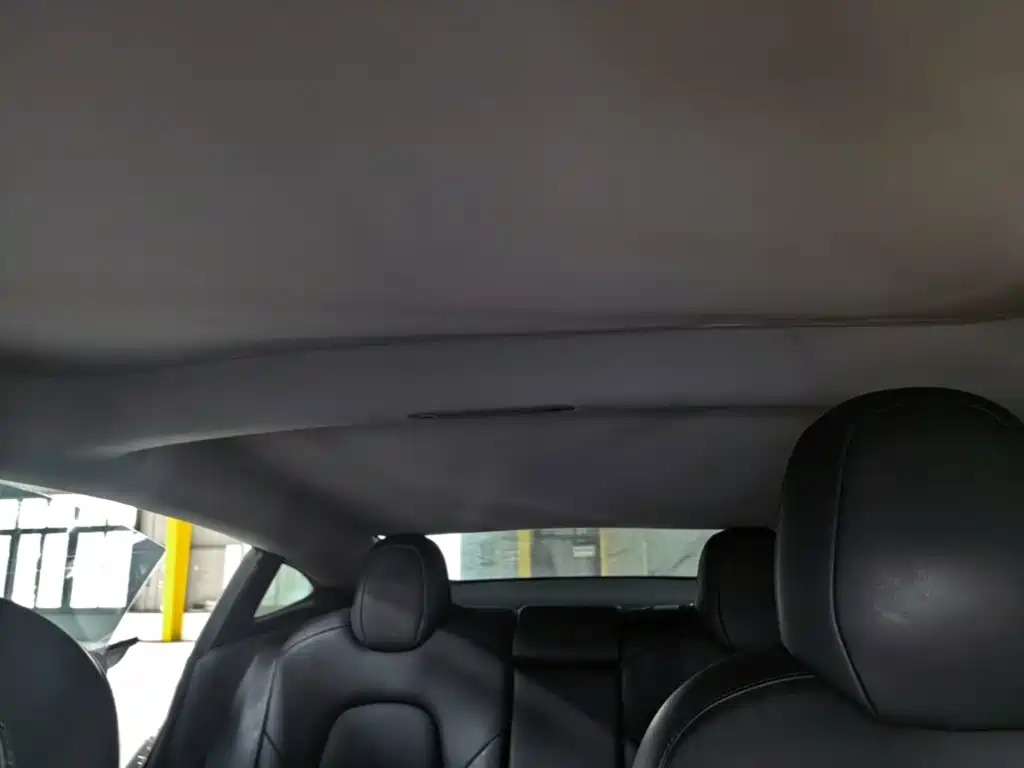 Tesla Model 3 — миниатюра 18