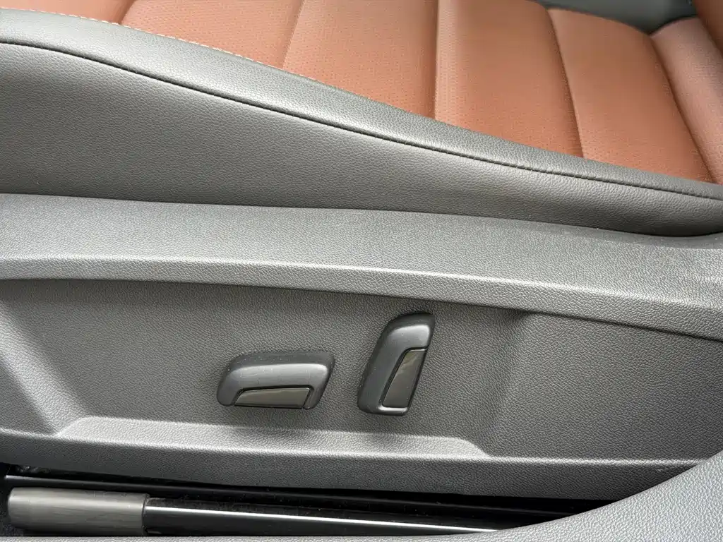 Volkswagen Lavida — миниатюра 24