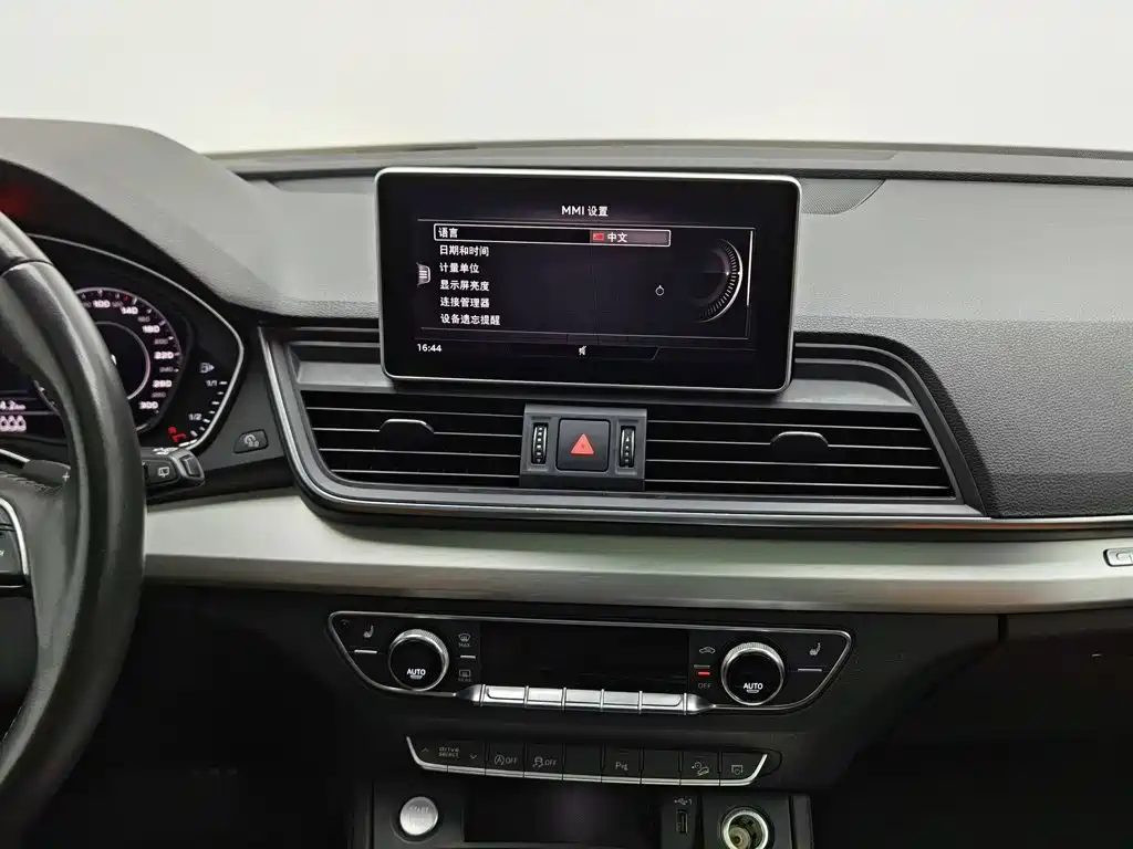 Audi Q5L — миниатюра 12