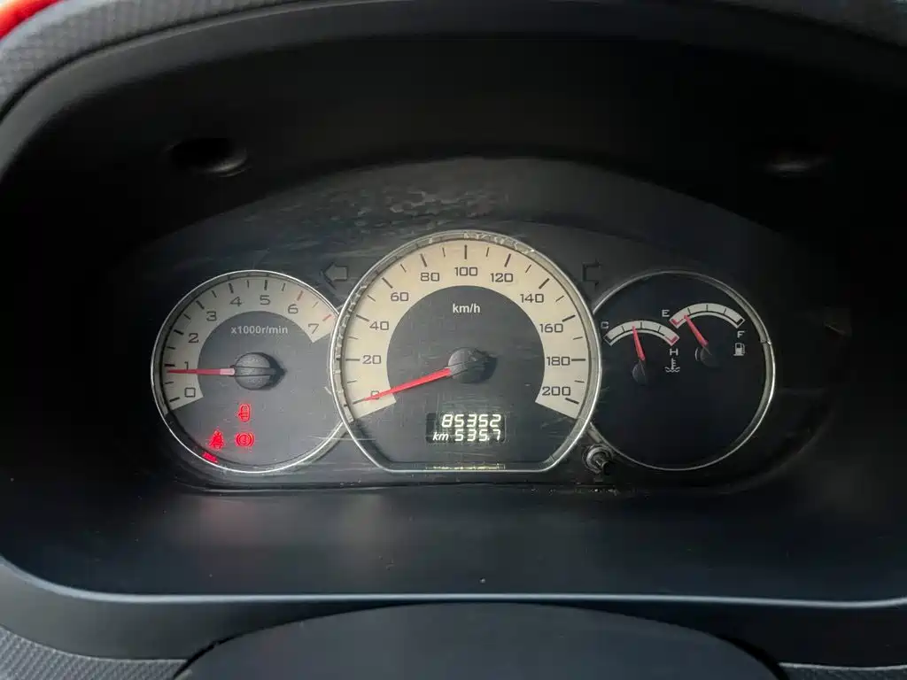 Wuling Hongguang — миниатюра 6
