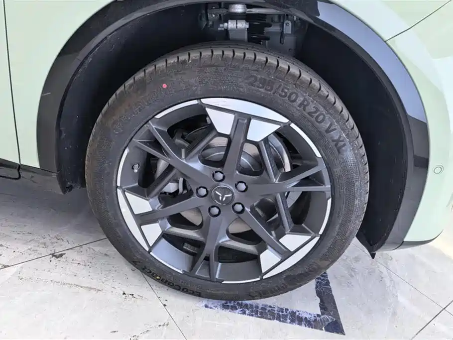 Hongqi 06 2025 520