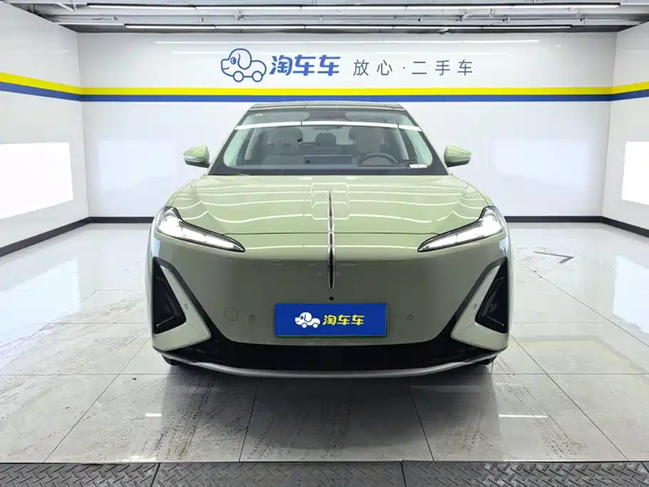 Hongqi 06 2025 520