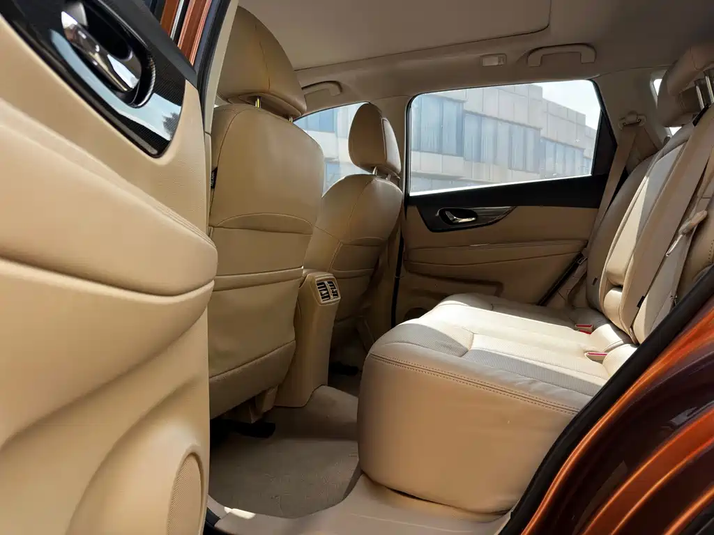 Nissan X-Trail — миниатюра 10