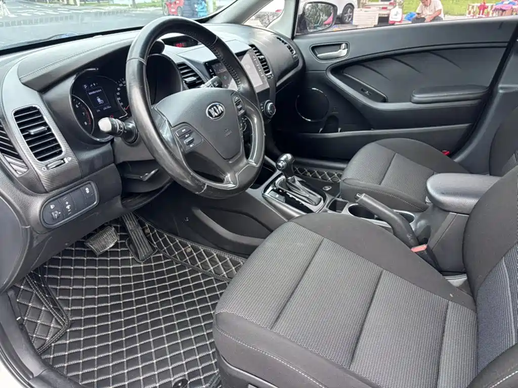 Kia K3 — миниатюра 12