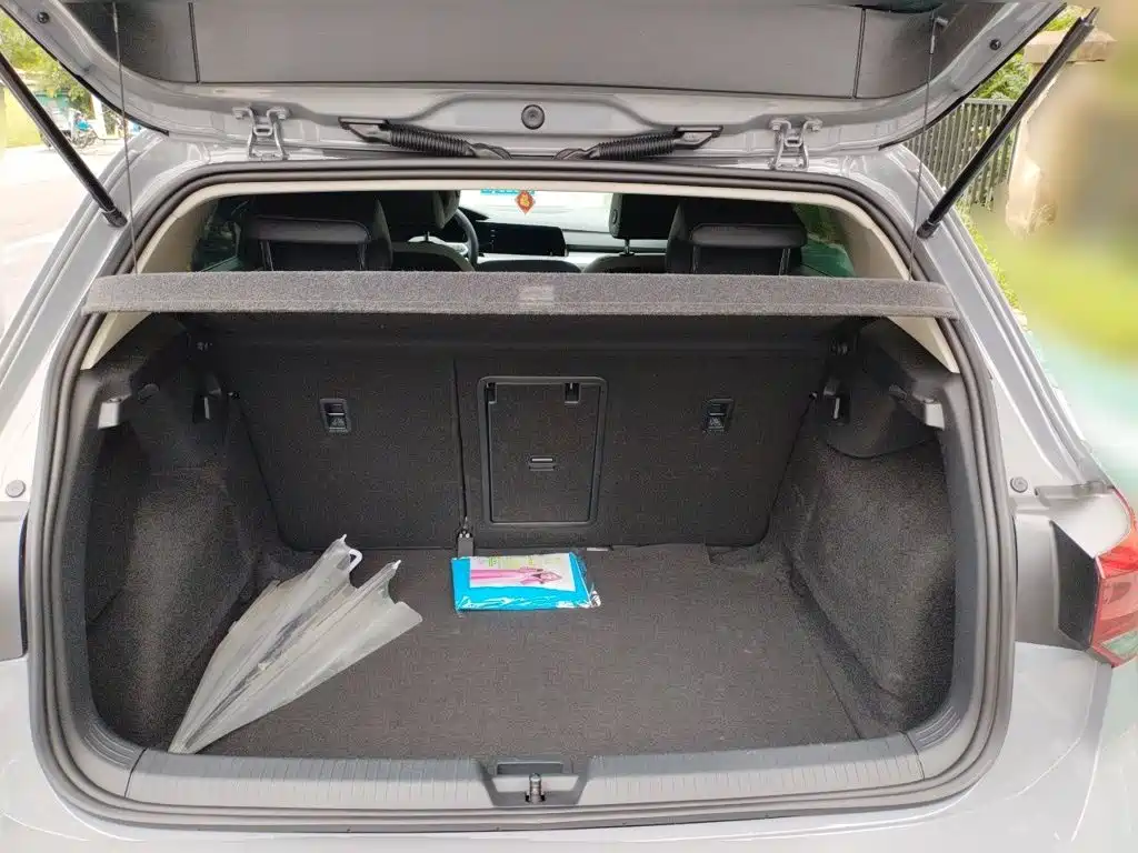 Volkswagen Golf — миниатюра 20