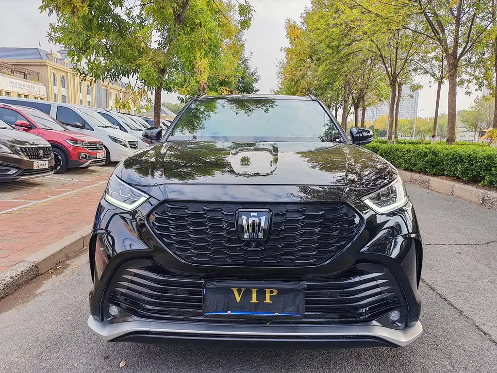 Toyota Crown Kluger — миниатюра 3