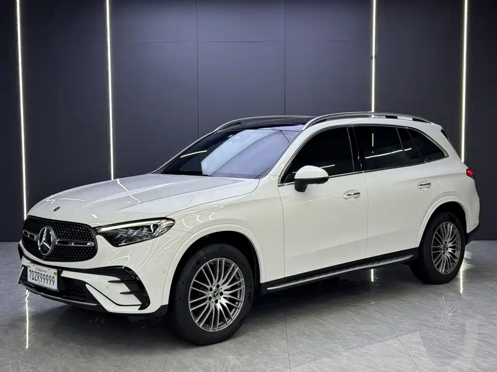 Mercedes-Benz GLC 2025