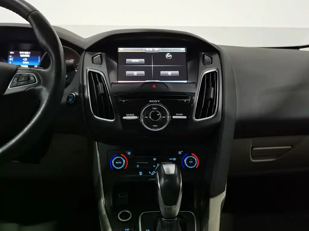 Ford Focus — миниатюра 12