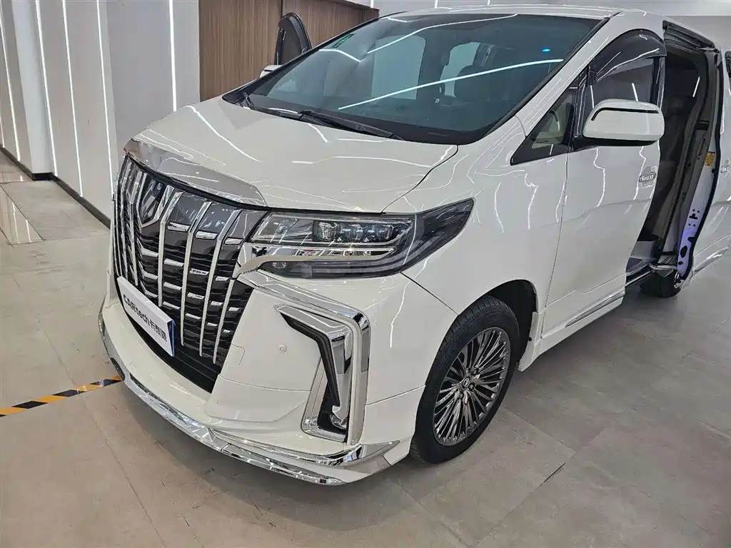 Купить Toyota Alphard