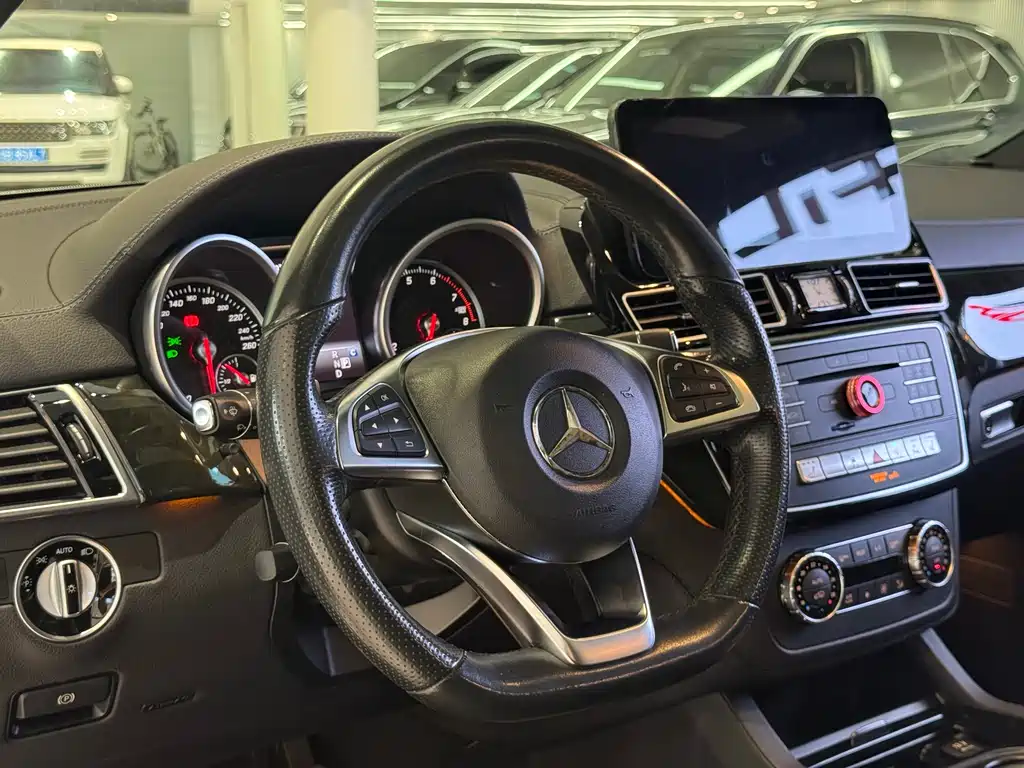 MERCEDES-BENZ GLE COUPE AMG