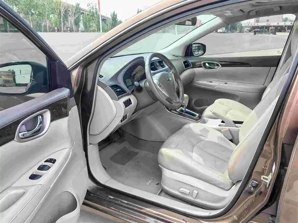 Nissan Sylphy 2012 1.6XL CVT Luxury