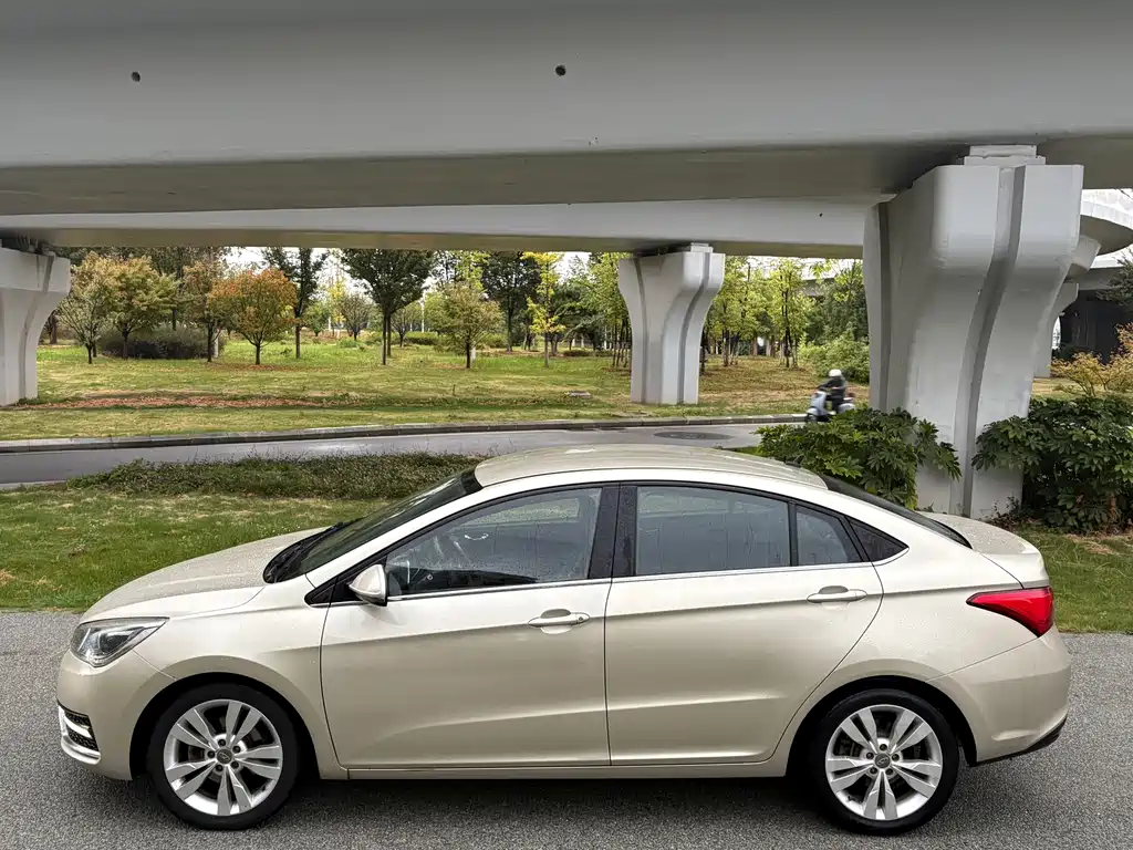 Chery Arrizo 5 — миниатюра 4