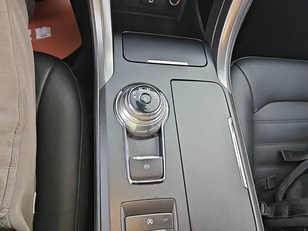 Ford Mondeo — миниатюра 14