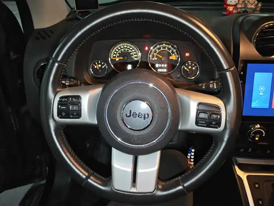 Jeep Compass (Import) — миниатюра 15