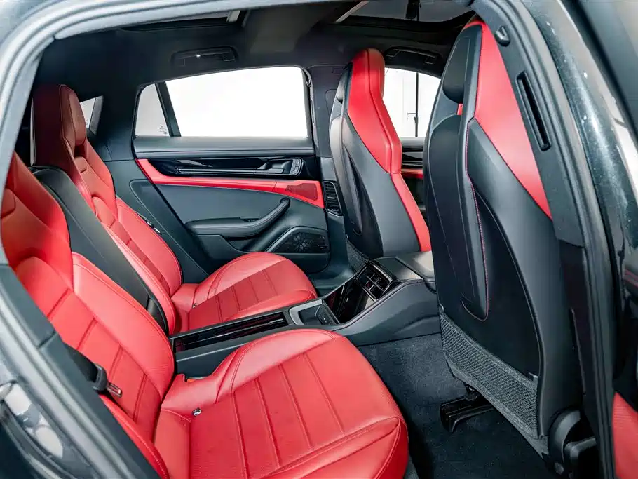 Porsche Panamera — миниатюра 23