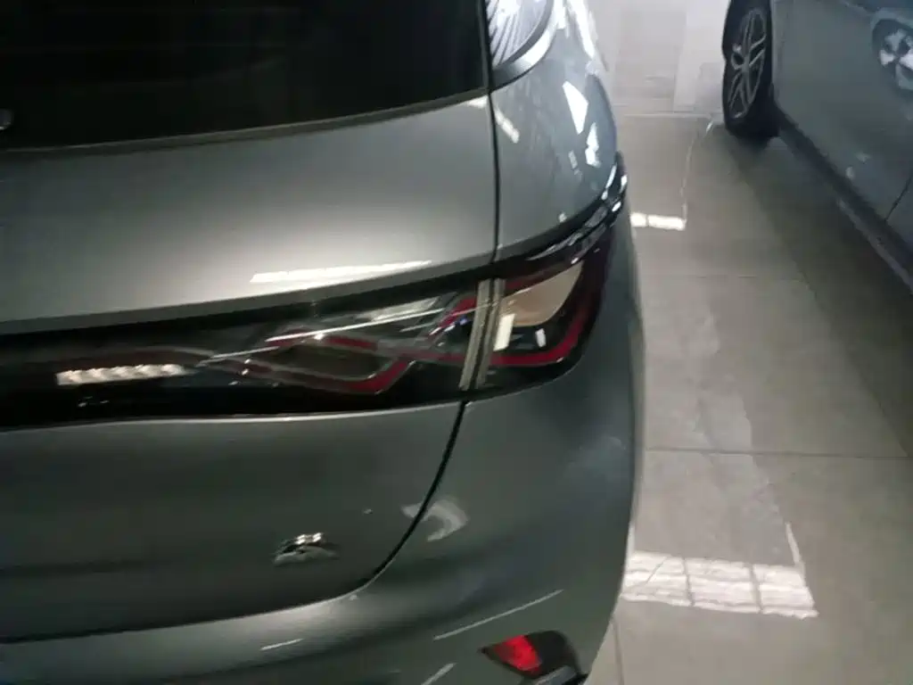 BYD Dolphin — миниатюра 8
