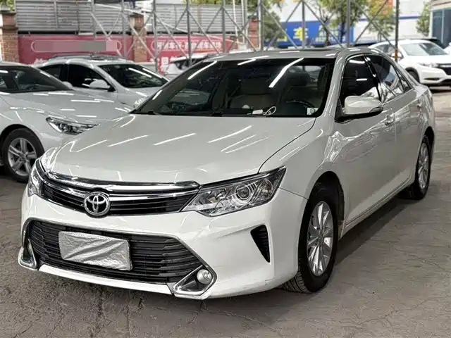 TOYOTA CAMRY 2016
