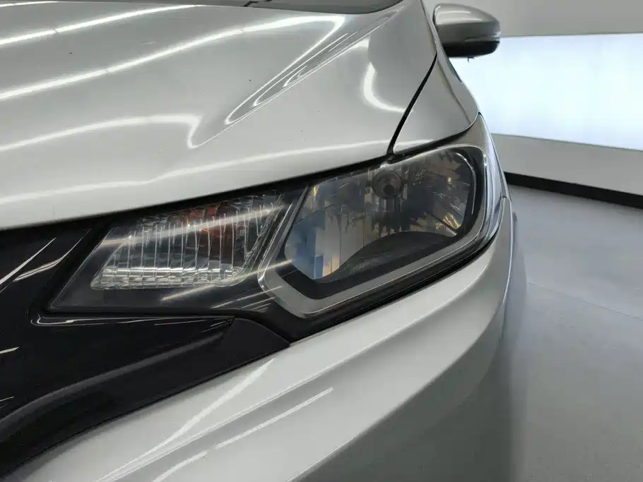 Honda Fit — миниатюра 5