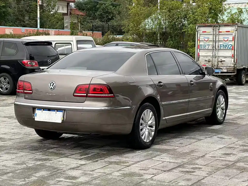 Volkswagen Phaeton — миниатюра 7