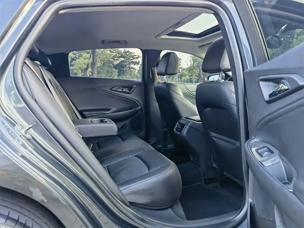 Chevrolet Malibu XL — миниатюра 8