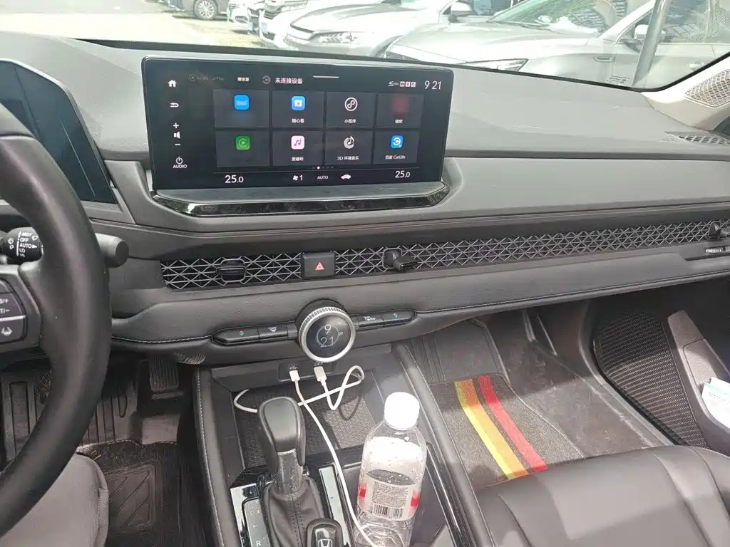 Honda Accord — миниатюра 6