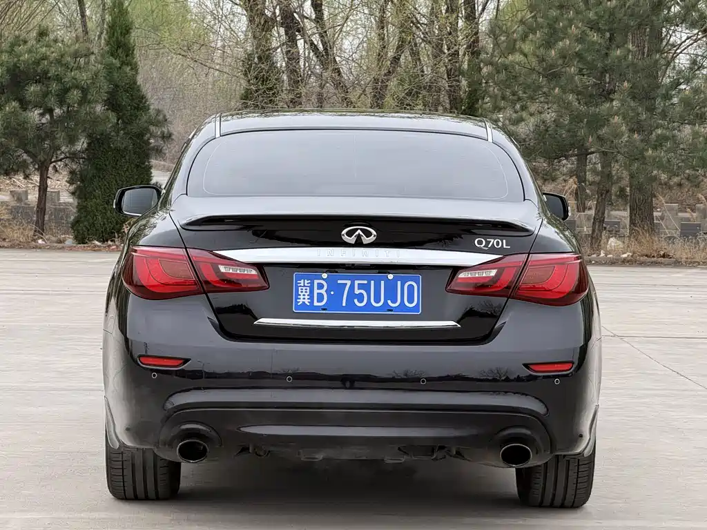 Infiniti Q70 2015 Q70L 3.5L Hybrid Luxury
