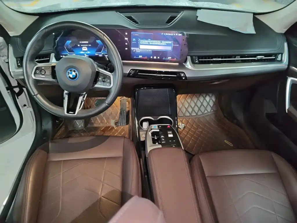 BMW iX1 — миниатюра 10