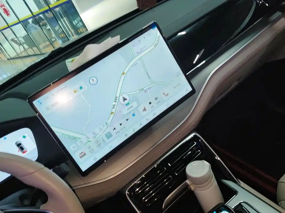BYD Tang New Energy — миниатюра 13