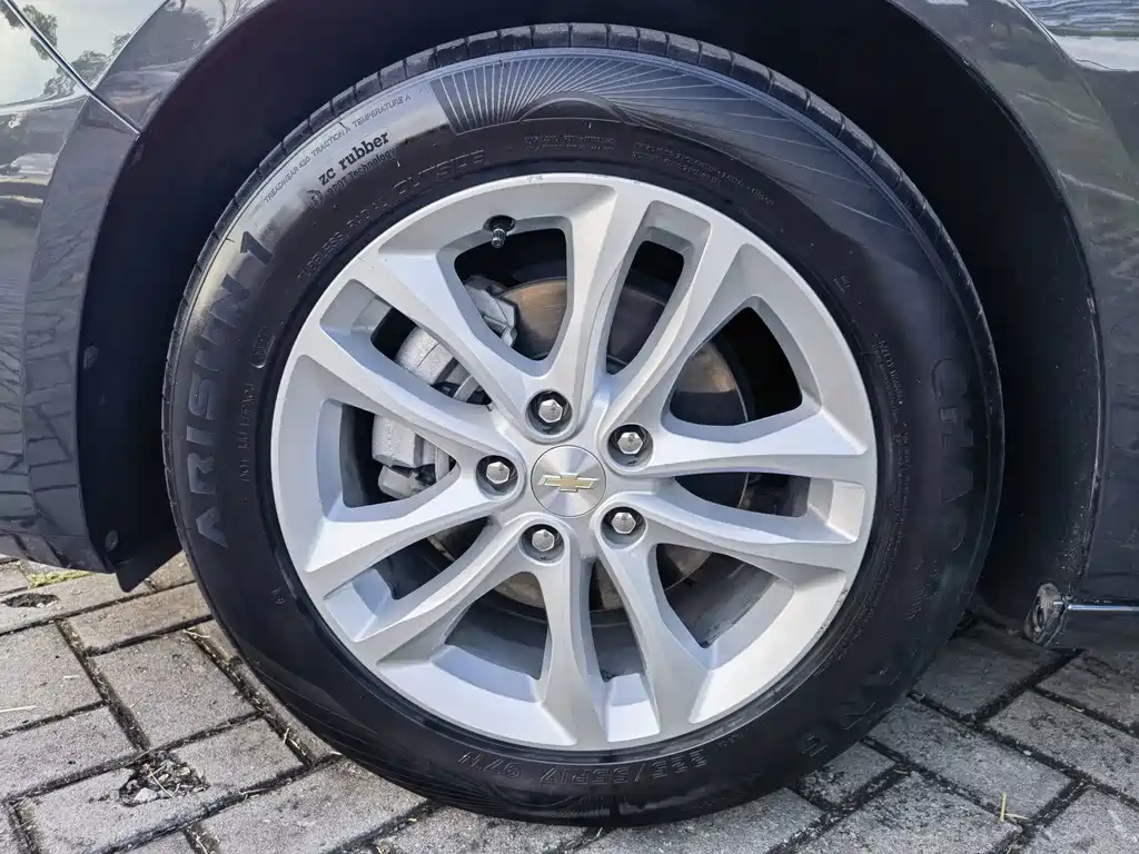 Chevrolet Malibu XL — миниатюра 14