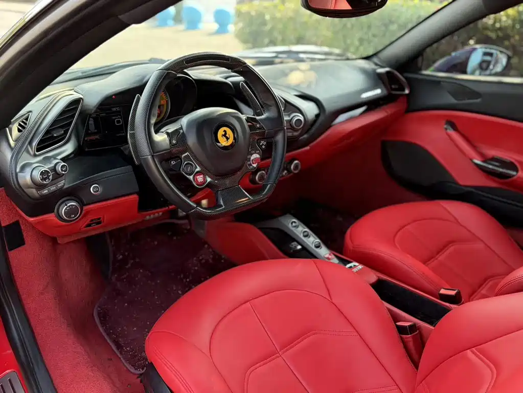 Ferrari 488 — миниатюра 4