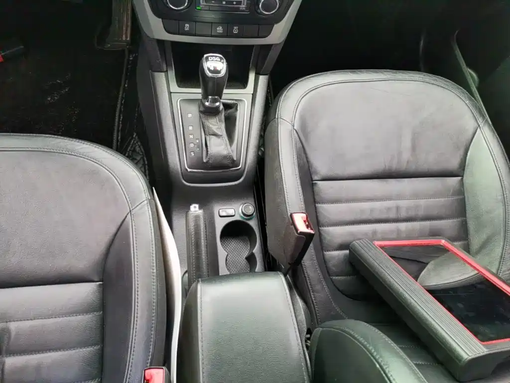 Skoda Yeti — миниатюра 14