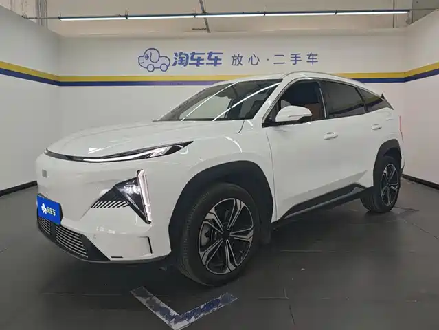 2024 Geely Galaxy L7